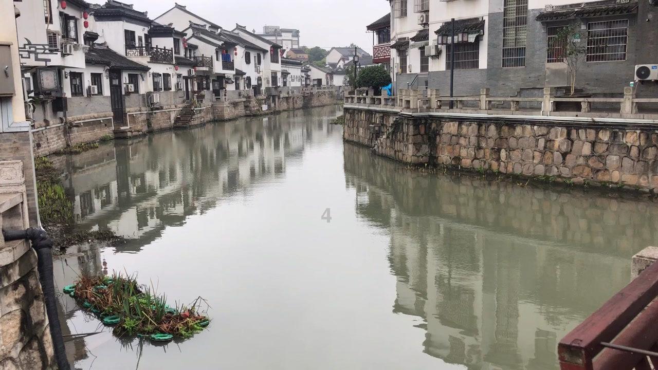 “床靠两面墙,家人遭病殃”,说的是哪两面墙?有参考价值吗?